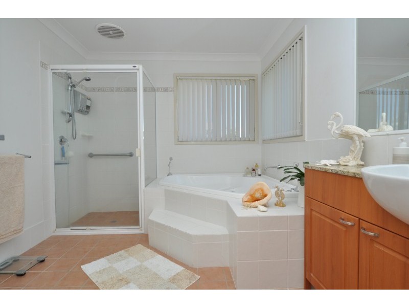 1 Lagos Court, Coombabah QLD 4216