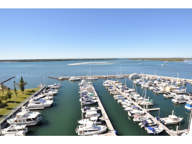 19/19 Oatland Esplanade, Runaway Bay QLD 4216