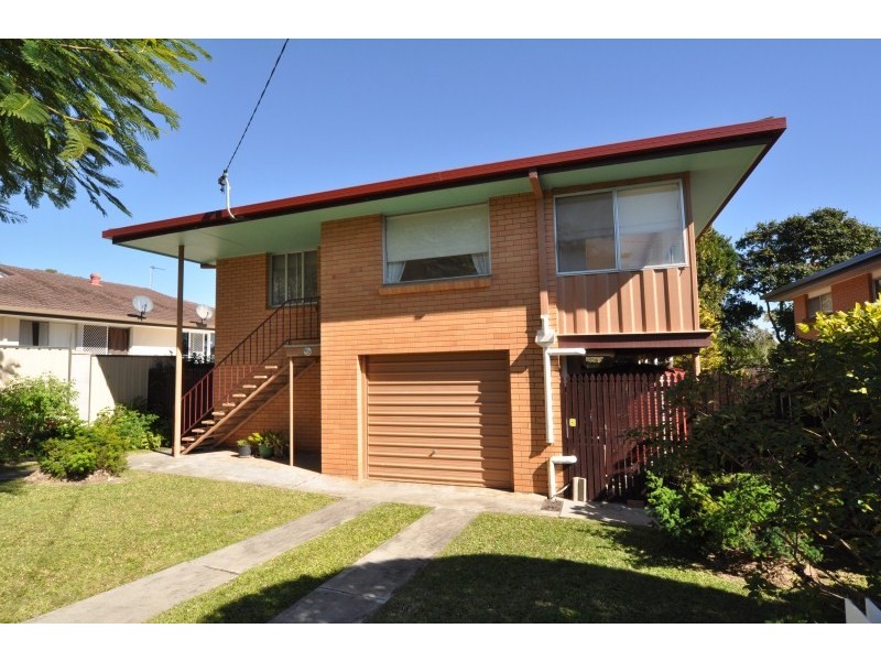 18 Lergessner Street, Biggera Waters QLD 4216