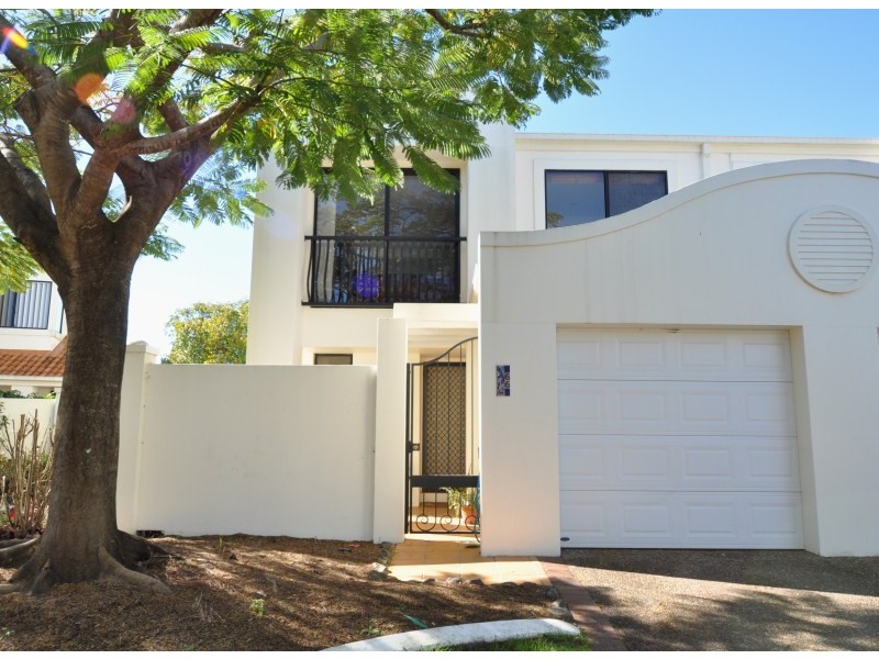 66/60 Caseys Road, Hope Island QLD 4212