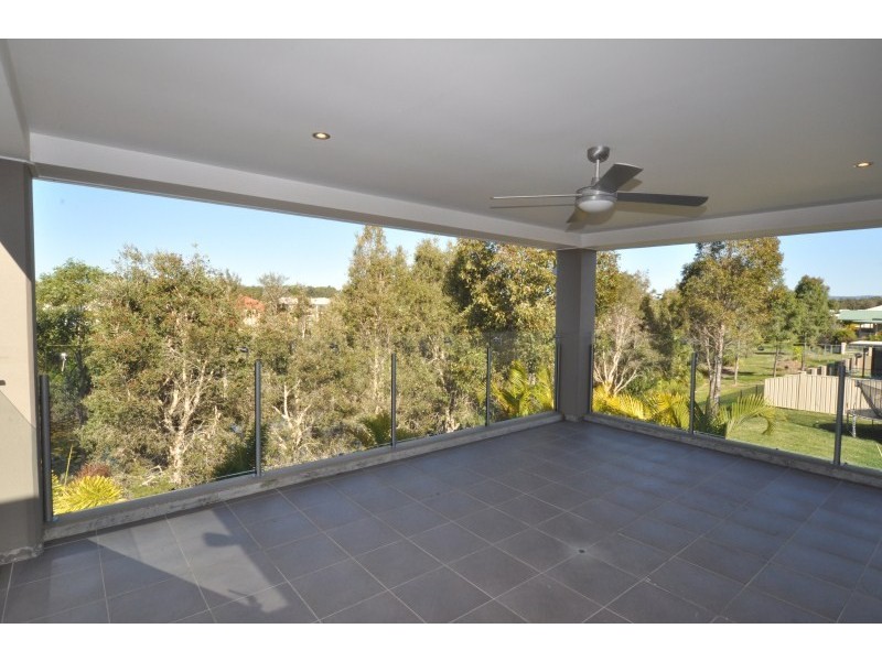 6 Torrevella Vista, Coombabah QLD 4216