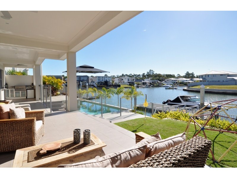 31 South Quay Drive, Biggera Waters QLD 4216