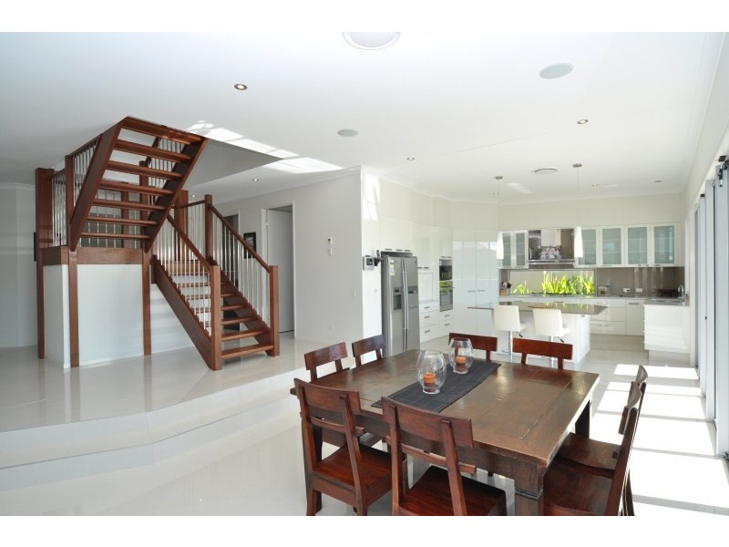 31 South Quay Drive, Biggera Waters QLD 4216