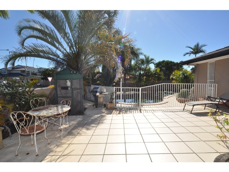 62 Limetree Parade, Runaway Bay QLD 4216