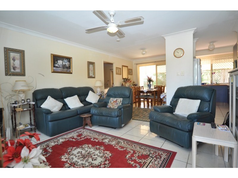 2/5 Crystal Reef Drive, Coombabah QLD 4216
