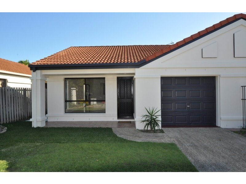 1/15 Lee Road, Runaway Bay QLD 4216