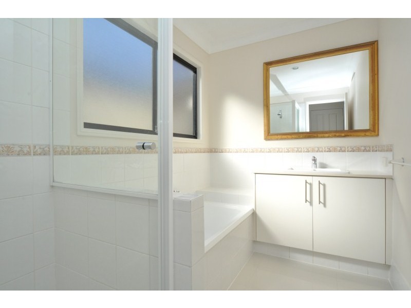 1/15 Lee Road, Runaway Bay QLD 4216