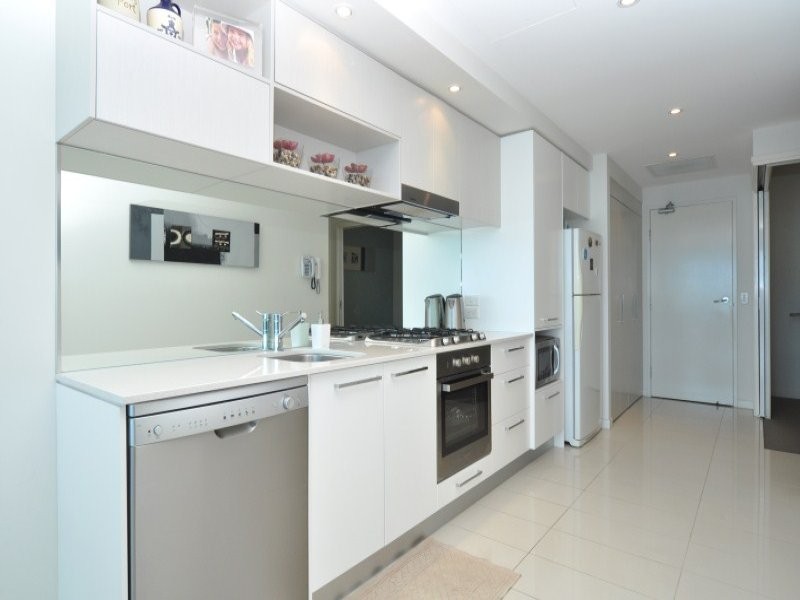 613/430 Marine Parade, Biggera Waters QLD 4216