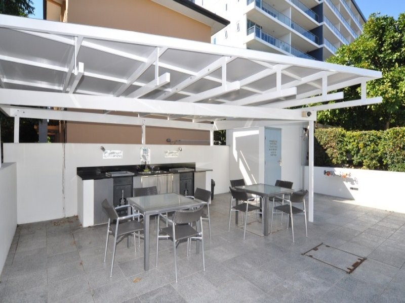 613/430 Marine Parade, Biggera Waters QLD 4216