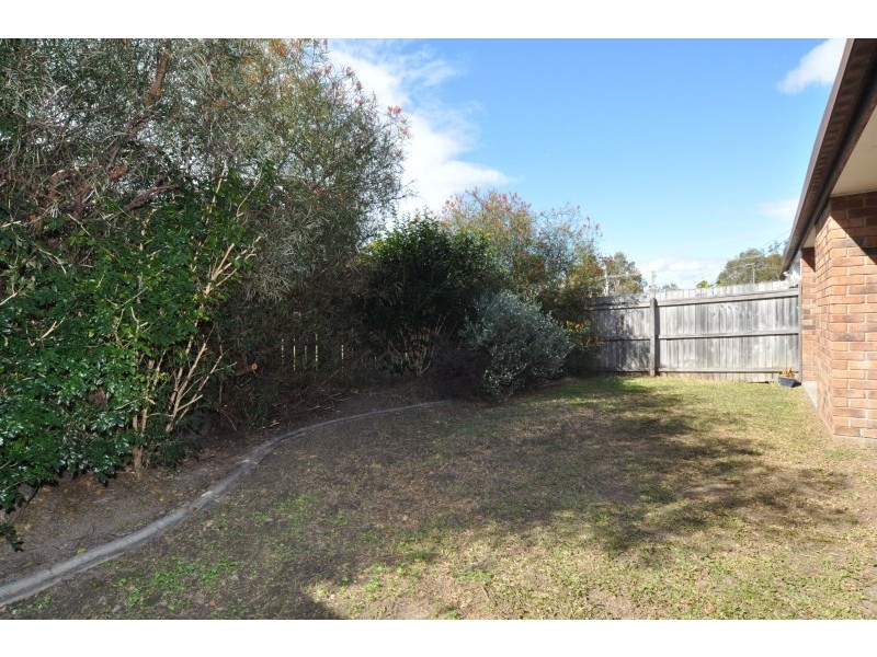 2/189 Central Street, Labrador QLD 4215