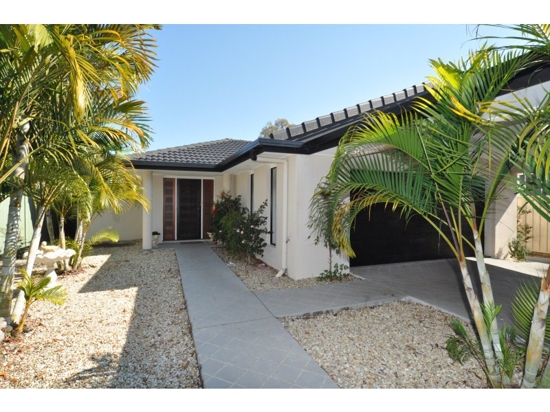 40 Morala Avenue, Runaway Bay QLD 4216