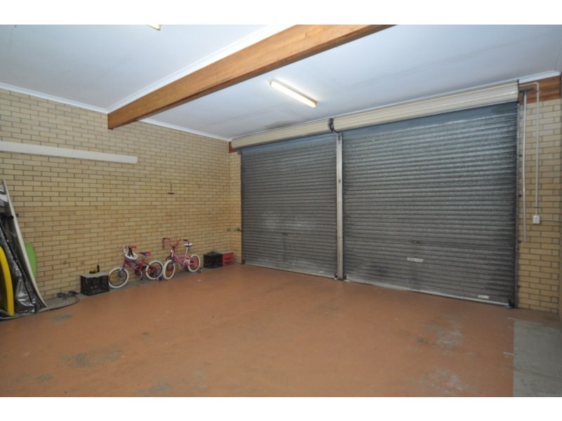 5 Vaggelas Crescent, Biggera Waters QLD 4216