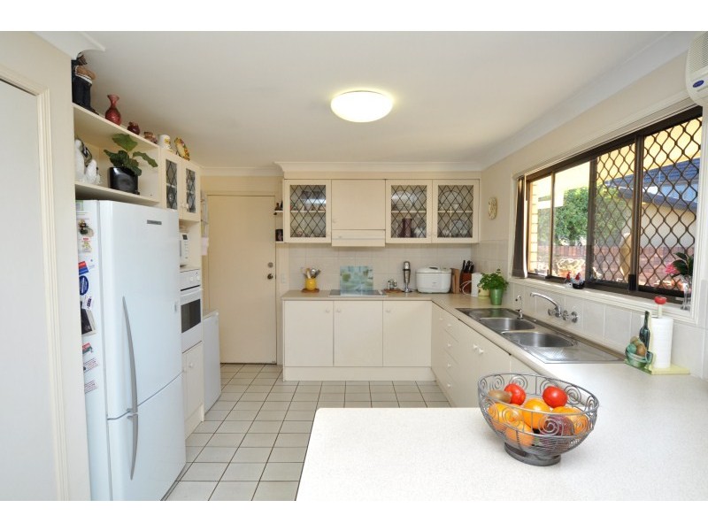 1/11 Huon Crescent, Runaway Bay QLD 4216