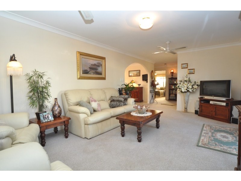 1/11 Huon Crescent, Runaway Bay QLD 4216