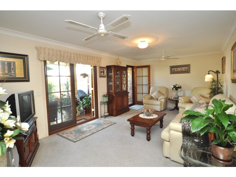 1/11 Huon Crescent, Runaway Bay QLD 4216