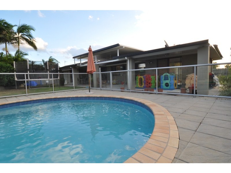 21 Karema Crescent, Runaway Bay QLD 4216