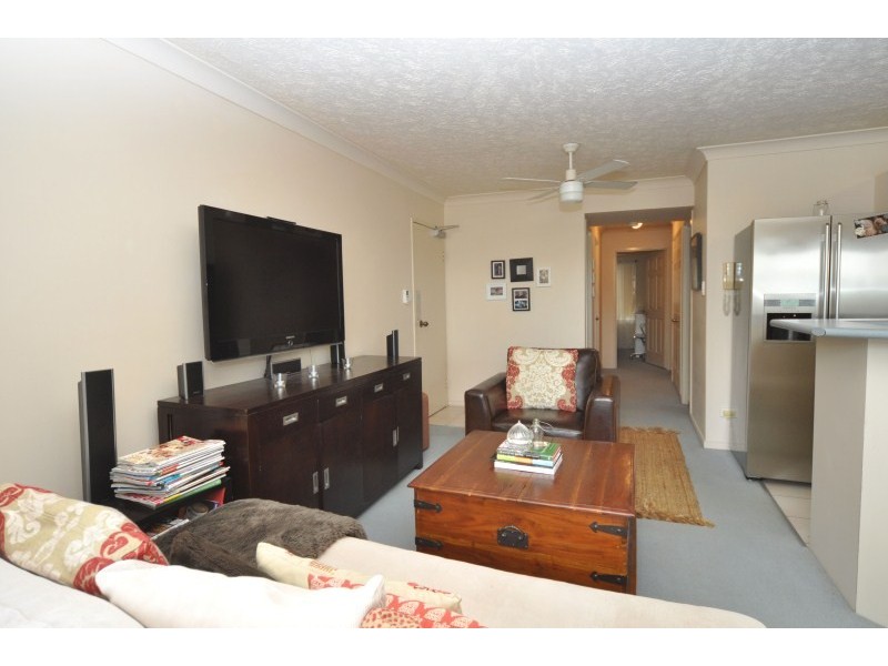 2/11 Taylor Street, Biggera Waters QLD 4216