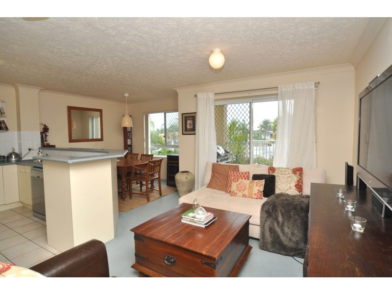 2/11 Taylor Street, Biggera Waters QLD 4216