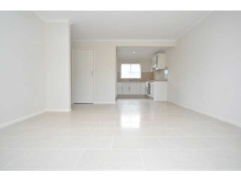 1/59 Errol Avenue, Paradise Point QLD 4216