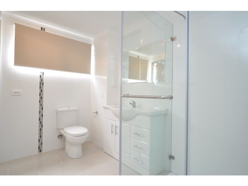 1/59 Errol Avenue, Paradise Point QLD 4216