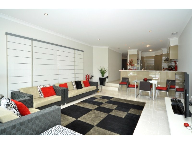 56A Back Street, Biggera Waters QLD 4216