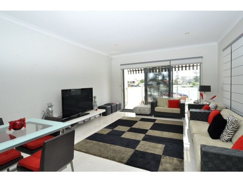 56A Back Street, Biggera Waters QLD 4216