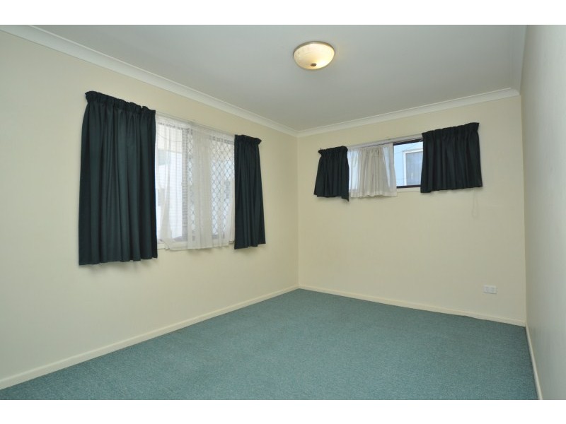 4/73 Bayview Street, Runaway Bay QLD 4216