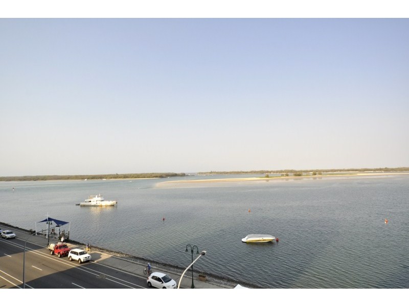 5/314 Marine Parade, Labrador QLD 4215