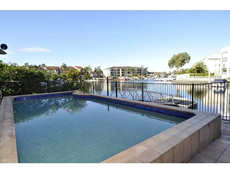 5/79 Bayview Street, Runaway Bay QLD 4216