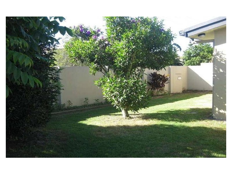 1/10 Cassia Street, Runaway Bay QLD 4216