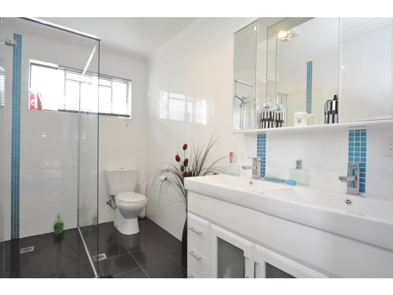 19 Tooraneedin Road, Coomera QLD 4209