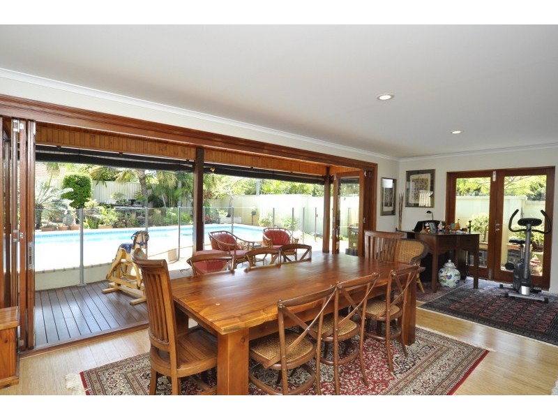 72 Broadwater Street, Runaway Bay QLD 4216