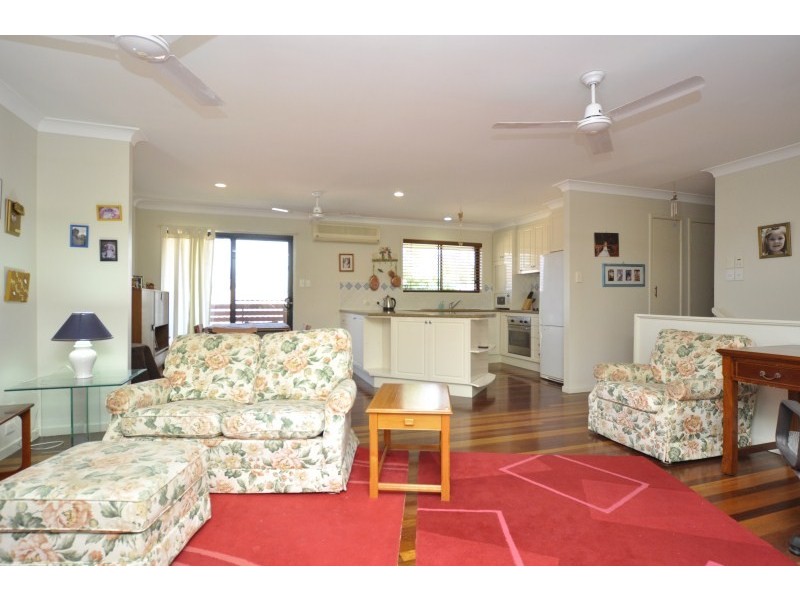 72 Broadwater Street, Runaway Bay QLD 4216