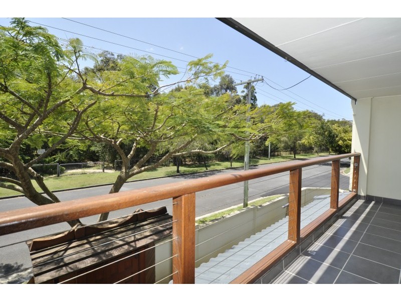 72 Broadwater Street, Runaway Bay QLD 4216