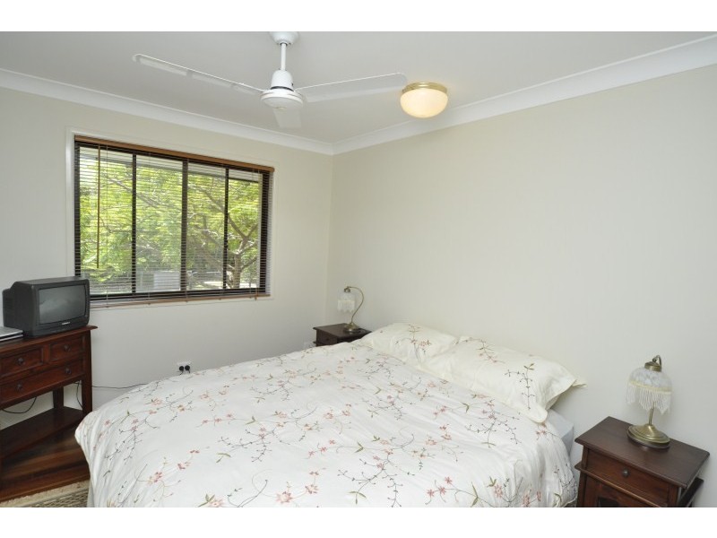 72 Broadwater Street, Runaway Bay QLD 4216