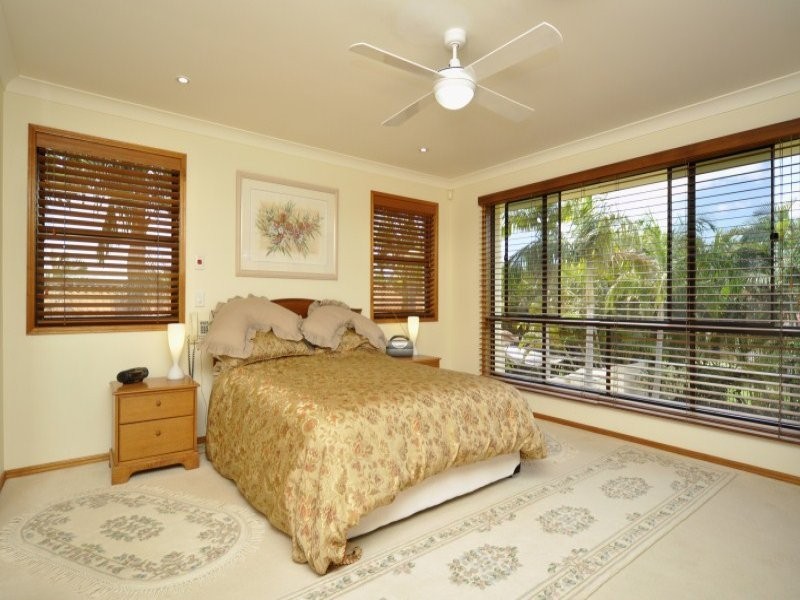 1639 Riverdale Drive, Hope Island QLD 4212