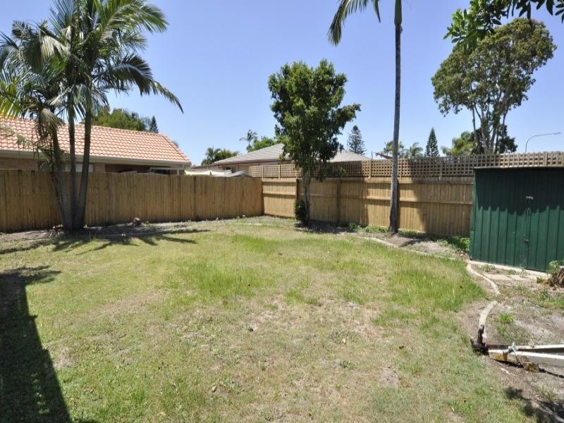 84 Poinsettia Avenue, Runaway Bay QLD 4216