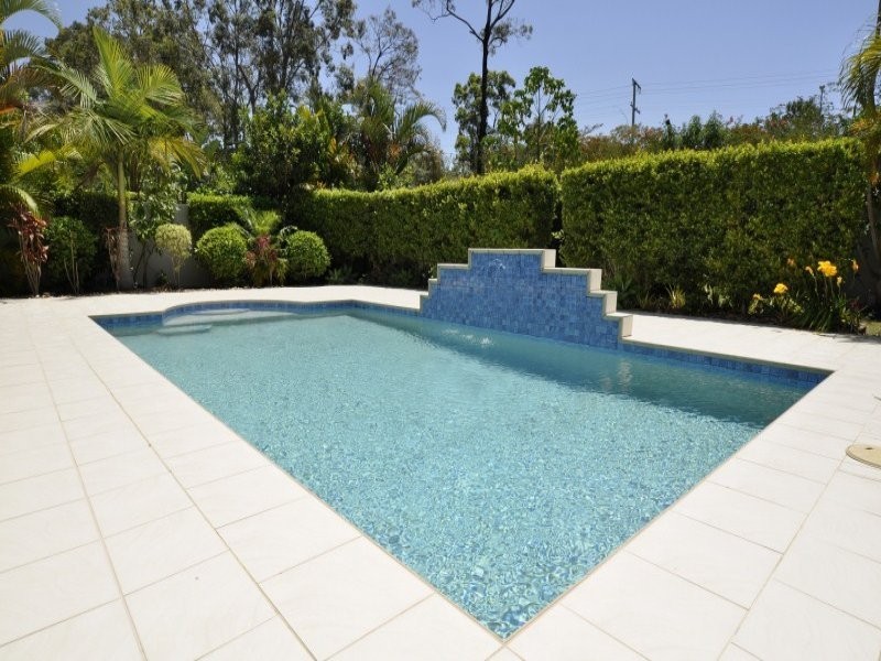 1018 Lakeview Terrace, Benowa QLD 4217