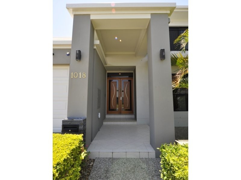 1018 Lakeview Terrace, Benowa QLD 4217