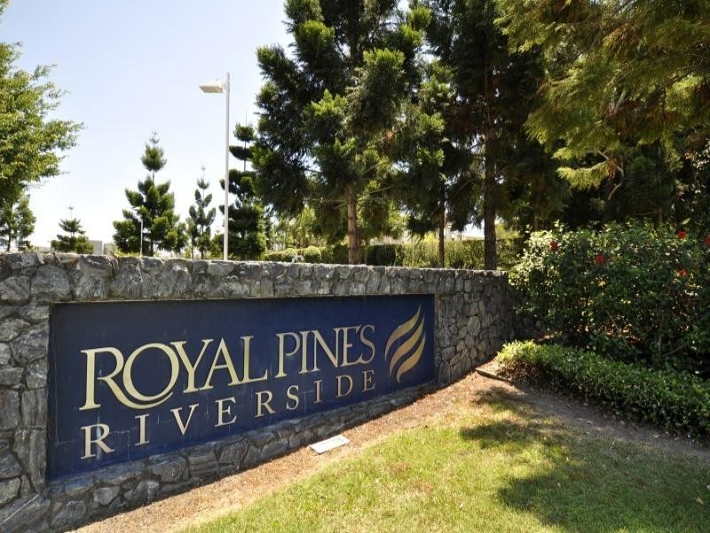 1018 Lakeview Terrace, Benowa QLD 4217