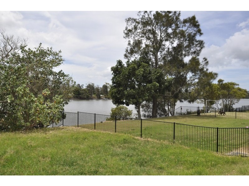 34 North Bank Court, Helensvale QLD 4212