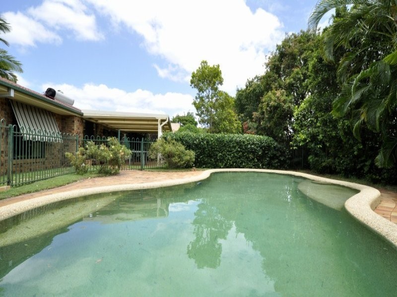 51 Matthew Flinders Drive, Paradise Point QLD 4216