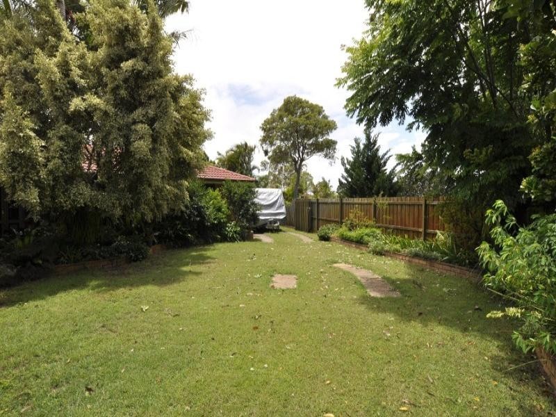 51 Matthew Flinders Drive, Paradise Point QLD 4216
