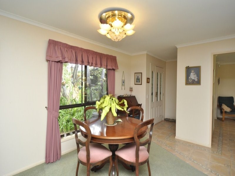 51 Matthew Flinders Drive, Paradise Point QLD 4216