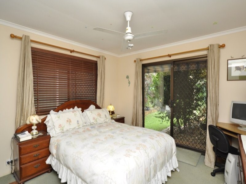 51 Matthew Flinders Drive, Paradise Point QLD 4216