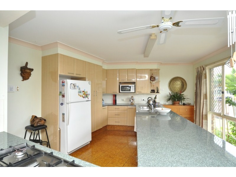 19 Erave Avenue, Runaway Bay QLD 4216