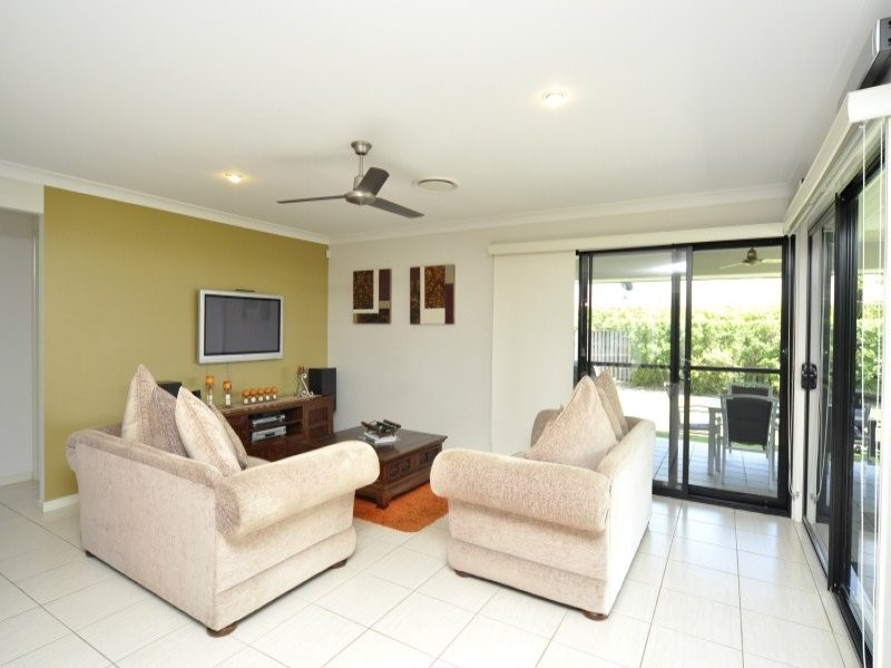 9 Ceil Circuit, Coomera Waters QLD 4209