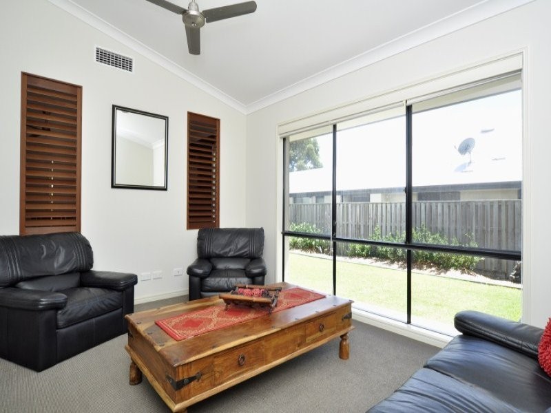 9 Ceil Circuit, Coomera Waters QLD 4209