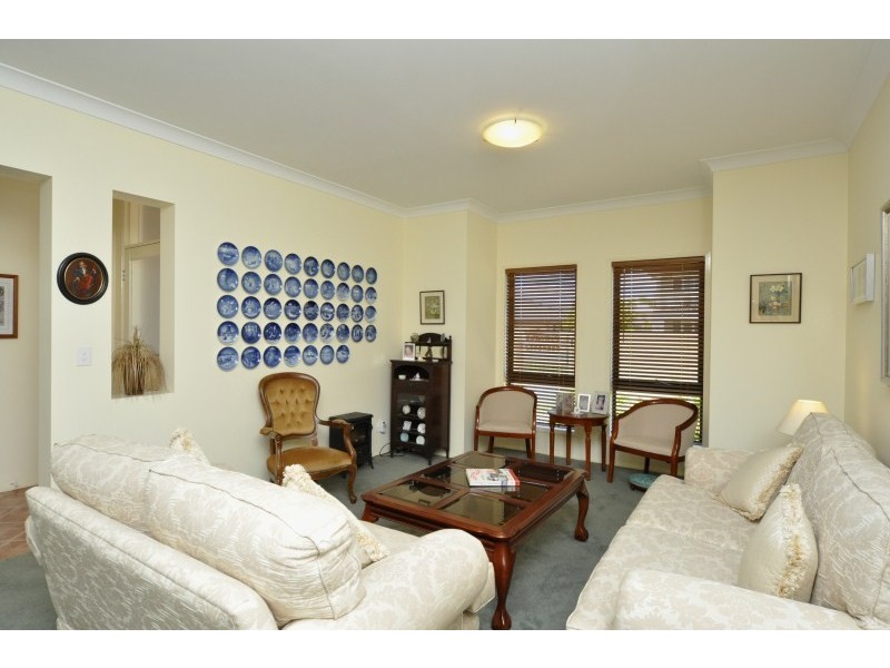 16 Costa Del Sol Avenue, Coombabah QLD 4216