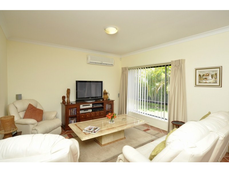 16 Costa Del Sol Avenue, Coombabah QLD 4216